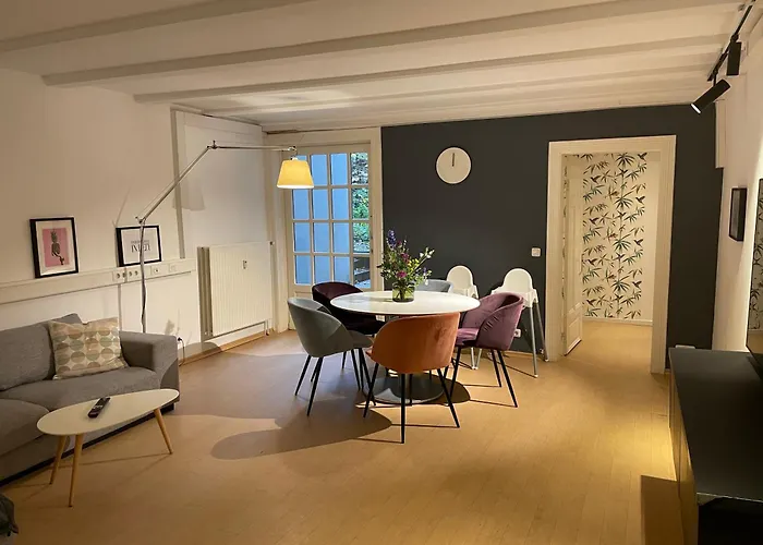 The Alster Waterfront Family