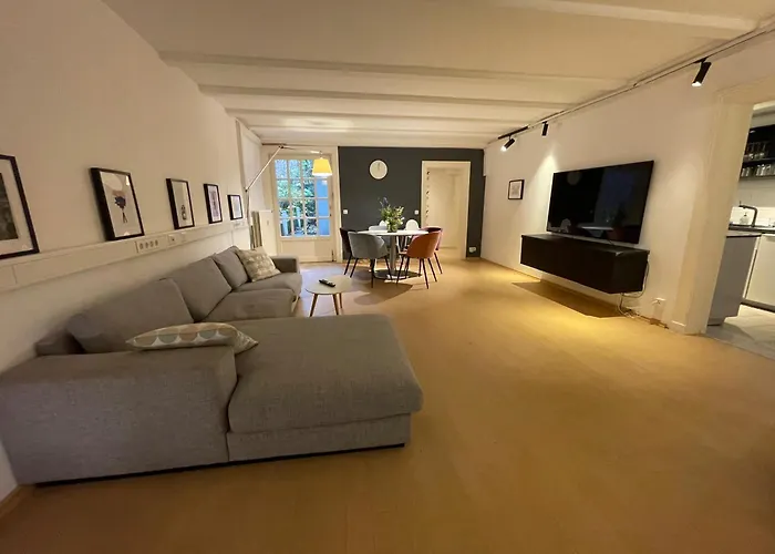 The Alster Waterfront Family Appartement